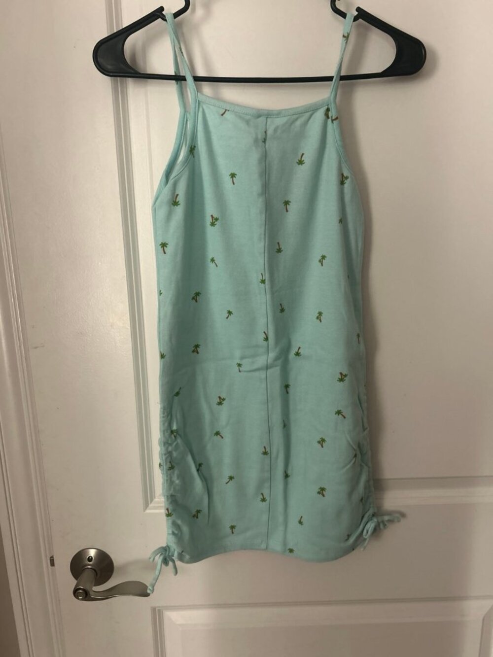 Dress - Picture 3 of 4